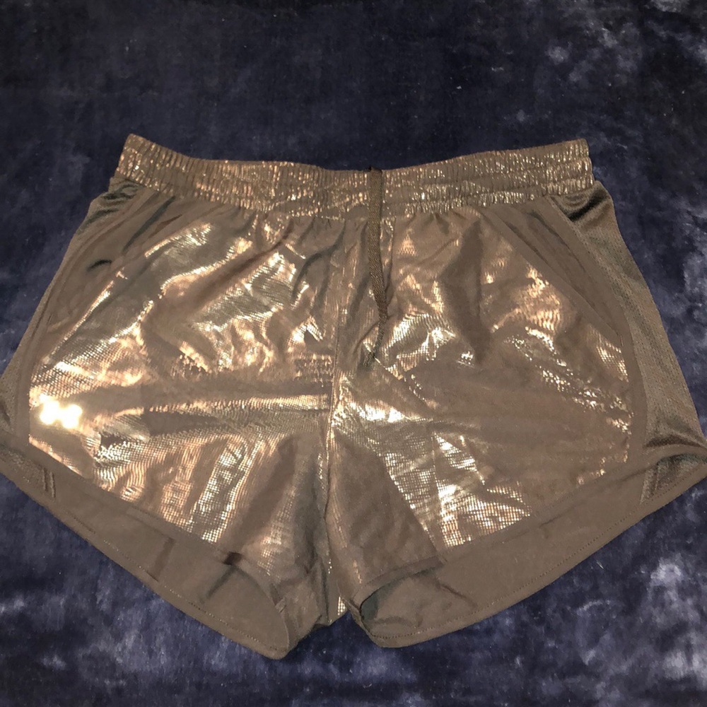 Running shorts